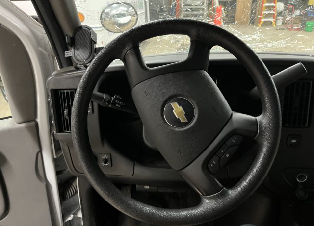 2015 Chevrolet Express 3500 - Image 22