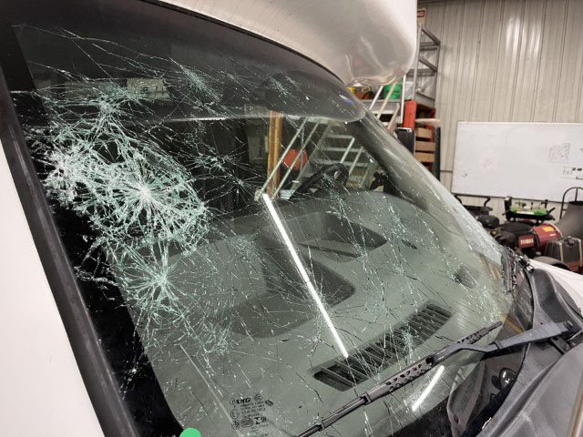 2015 Chevrolet Express 3500 - Image 26