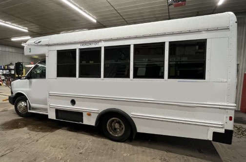 2015 Chevrolet Express 3500 - Image 8