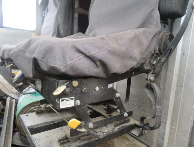 2015 Freightliner MT45 Step Van - Image 9