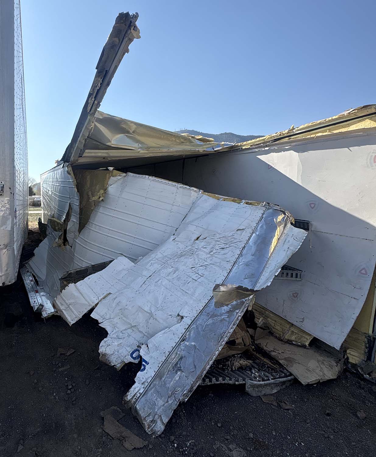 2015 Great Dane Trailer - Image 2