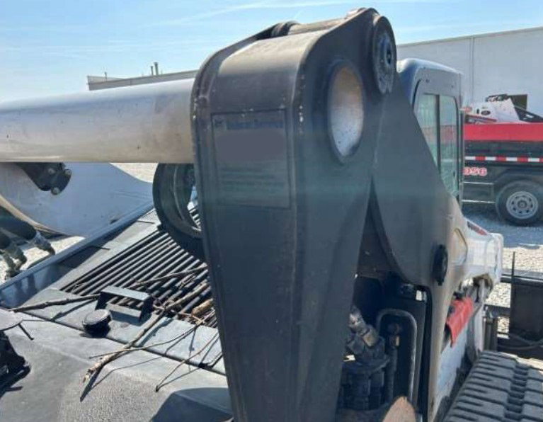 2016 Bobcat T750 Compact Track Loader - Image 15