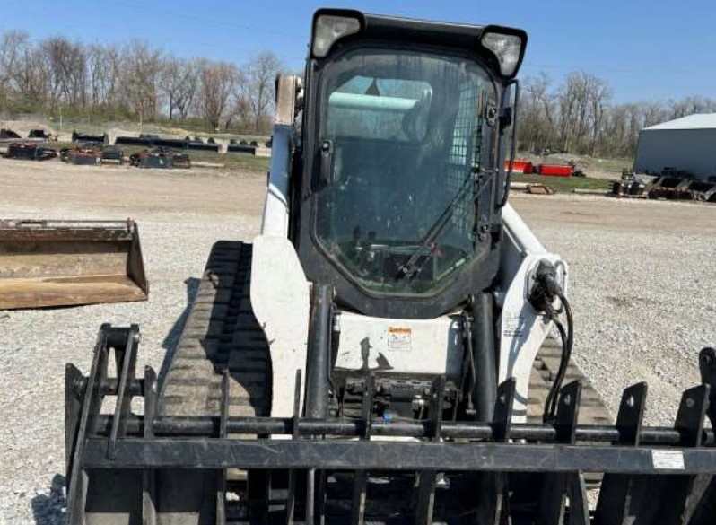 2016 Bobcat T750 Compact Track Loader - Image 4