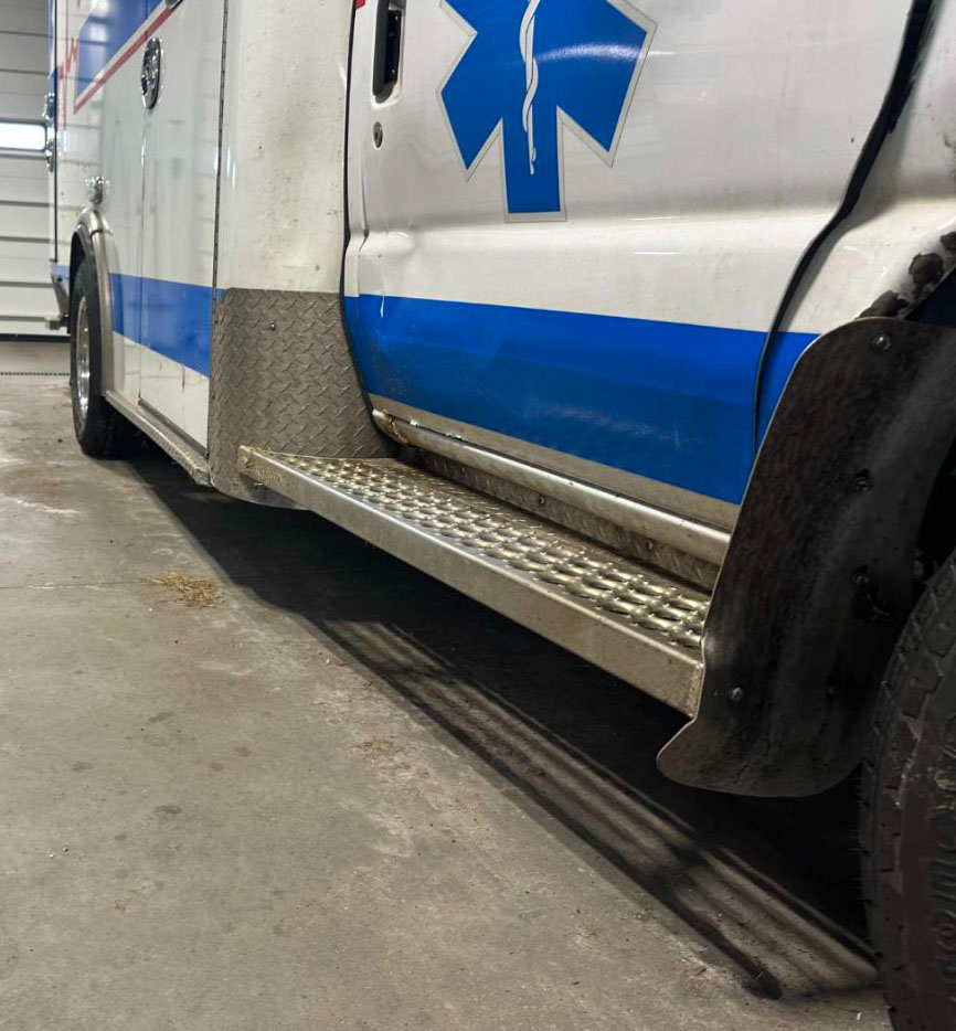 2016 Ford E-350 Ambulance - Image 18