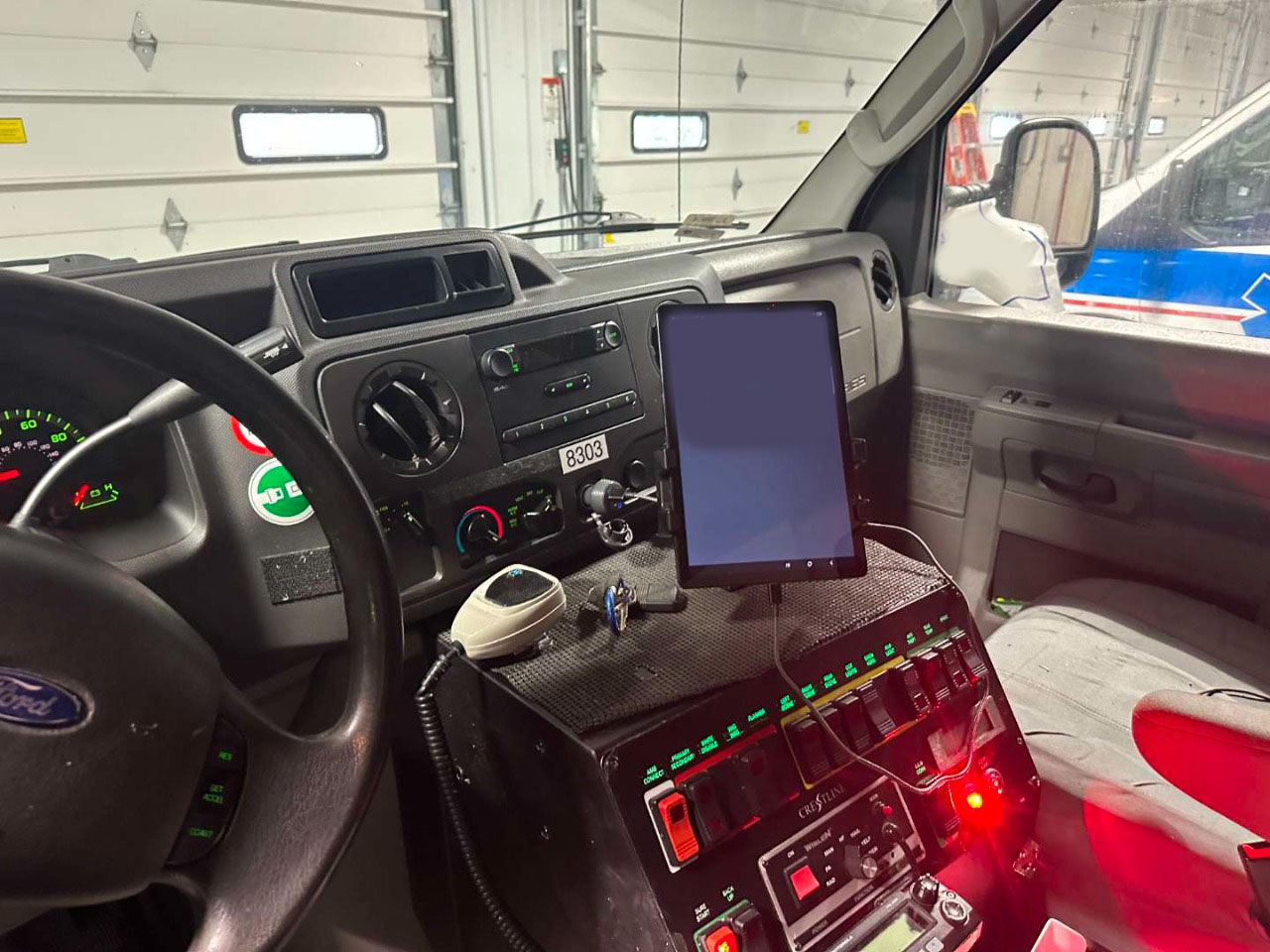 2016 Ford E-350 Ambulance - Image 29