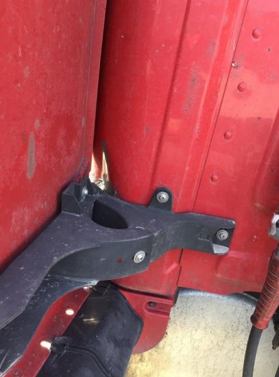 2016 Freightliner Cascadia - Image 10