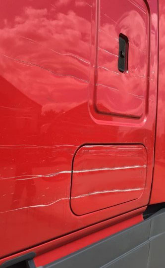 2016 Freightliner Cascadia - Image 14