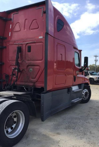 2016 Freightliner Cascadia - Image 6