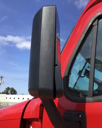 2016 Freightliner Cascadia - Image 8