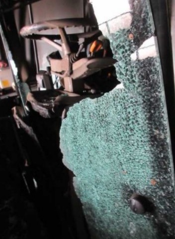 2016 John Deere 6130M Tractor - Image 28