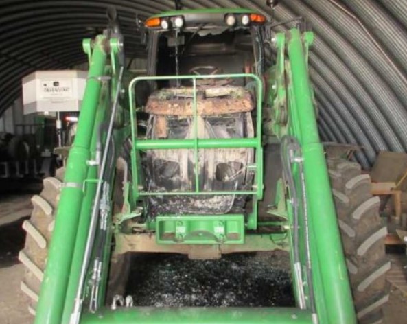 2016 John Deere 6130M Tractor - Image 3