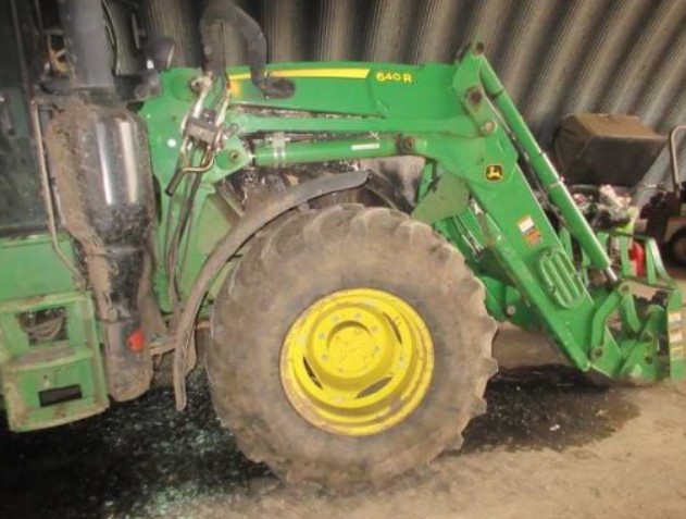 2016 John Deere 6130M Tractor - Image 6