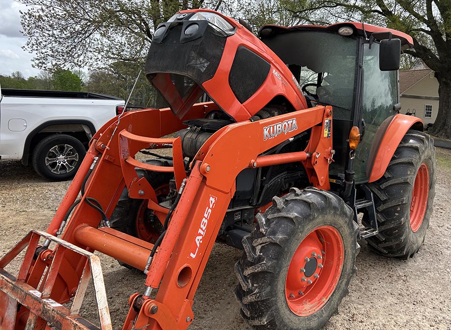 2016 Kubota M5-111 Tractor - Image 2