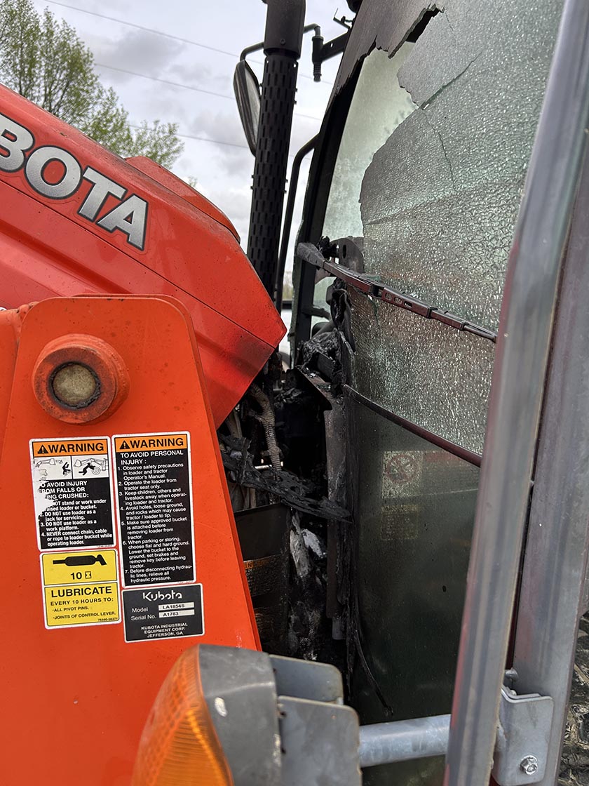 2016 Kubota M5-111 Tractor - Image 3