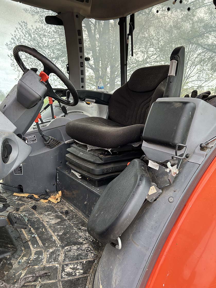 2016 Kubota M5-111 Tractor - Image 4