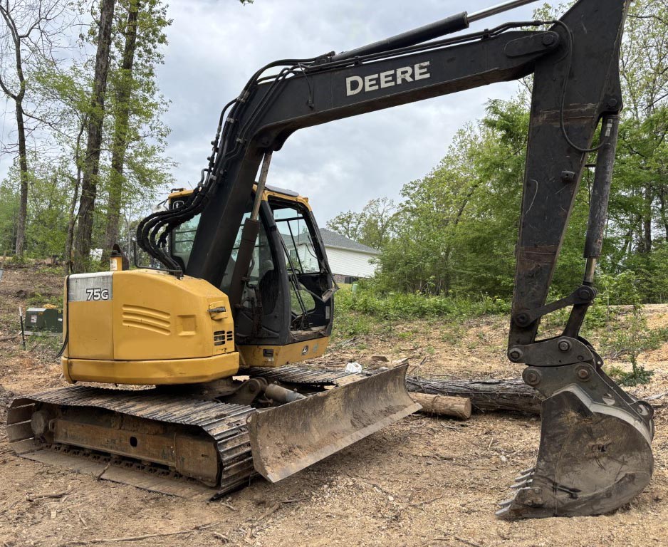 2017 John Deere 75G Excavator - Image 4