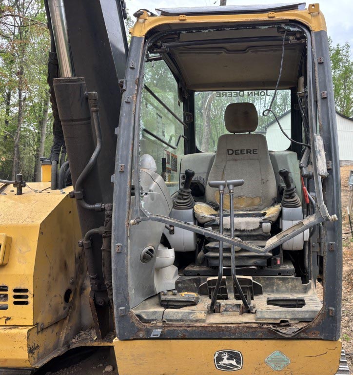 2017 John Deere 75G Excavator - Image 7