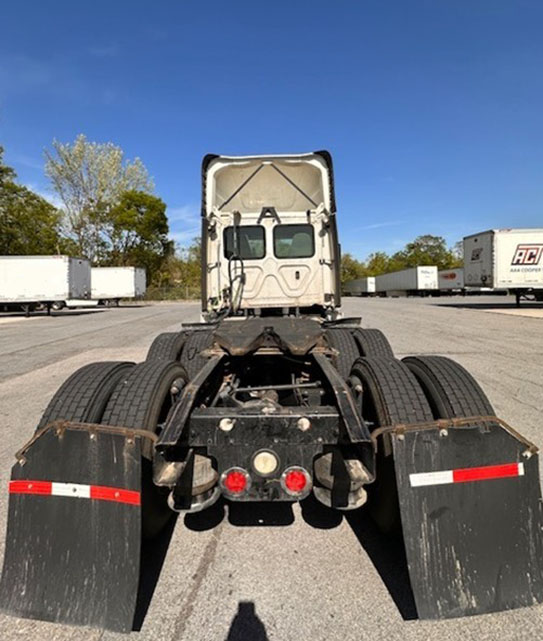 2018 Cascadia Evolution - Image 2