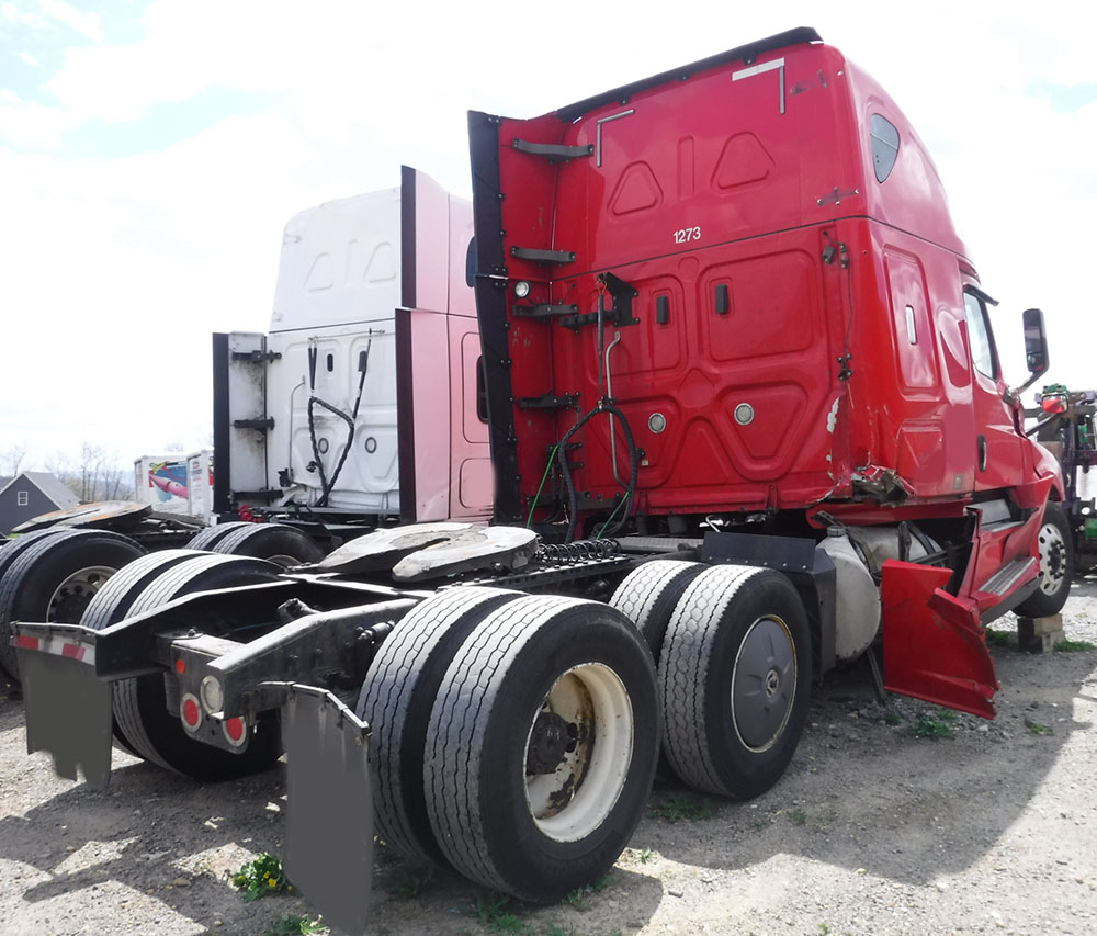 2018 Freightliner Cascadia - Image 4