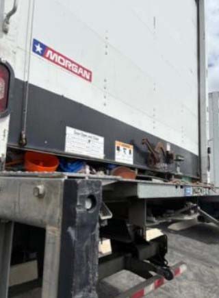 2018 International 4300 Box Truck - Image 6