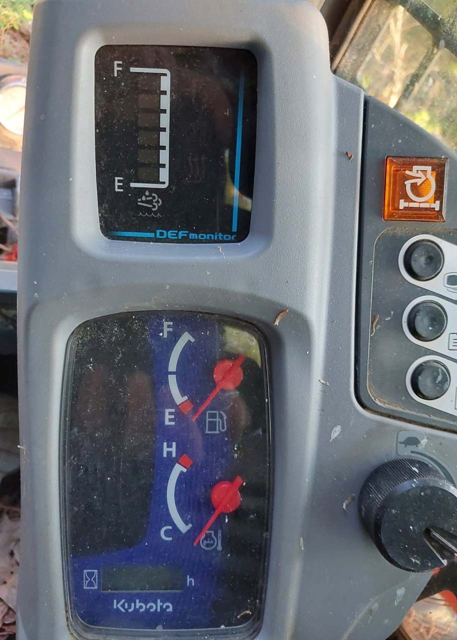 2018 Kubota SVL95-2S Skid Steer - Image 24