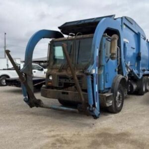 2018 Mack MRU Garbage Truck