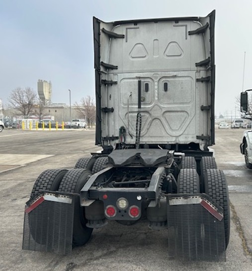 2019 Freightliner Cascadia - Image 4