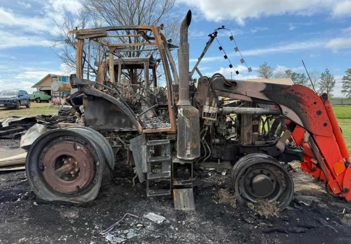 2019 Kubota M7152 Tractor - Image 2