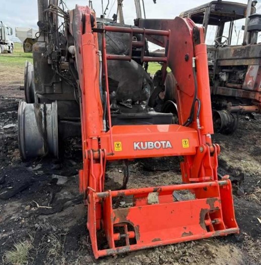 2019 Kubota M7152 Tractor - Image 4