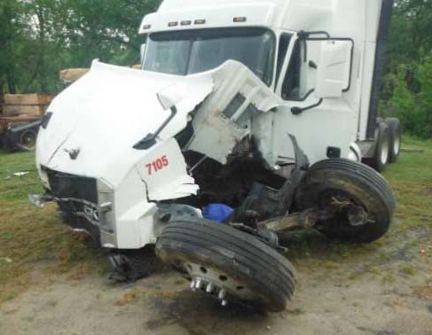 2019 Mack Anthem - Image 2