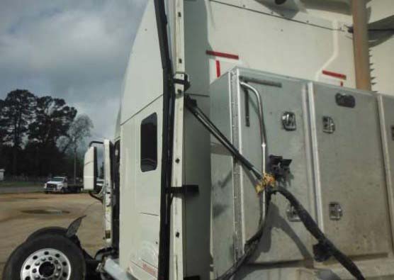 2019 Mack Anthem - Image 3