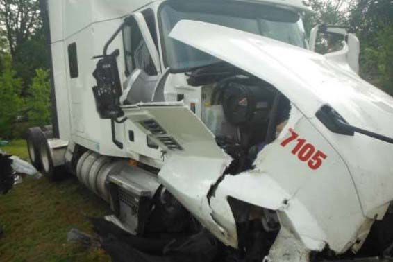 2019 Mack Anthem - Image 6