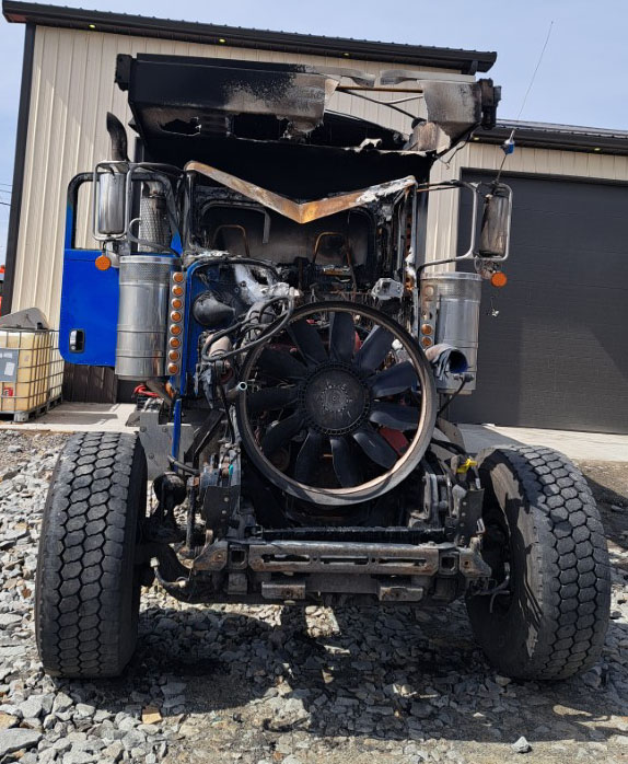 2019 Peterbilt 389 Tri Axle