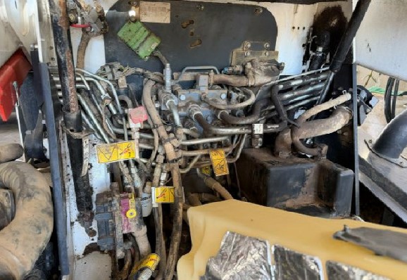 2020 Bobcat T76 Skid Steer - Image 19