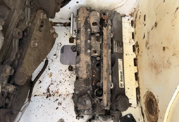 2020 Bobcat T76 Skid Steer - Image 9