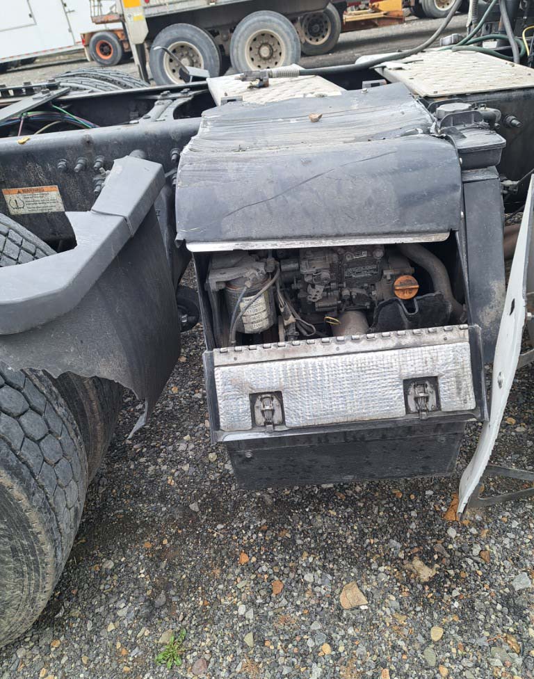 2020 Freightliner Cascadia - Image 13