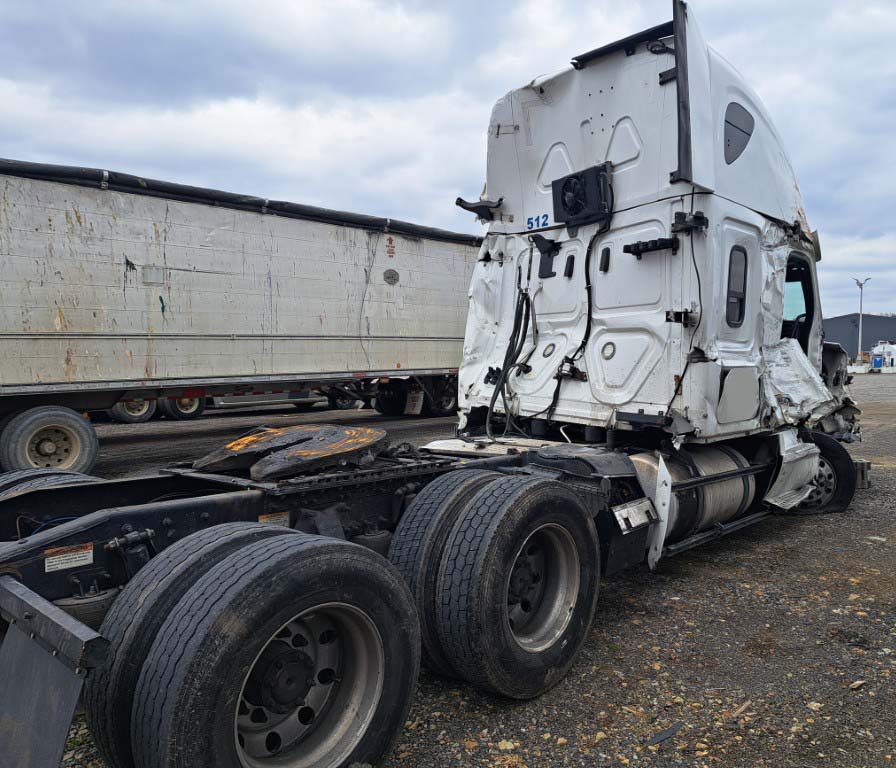 2020 Freightliner Cascadia - Image 4