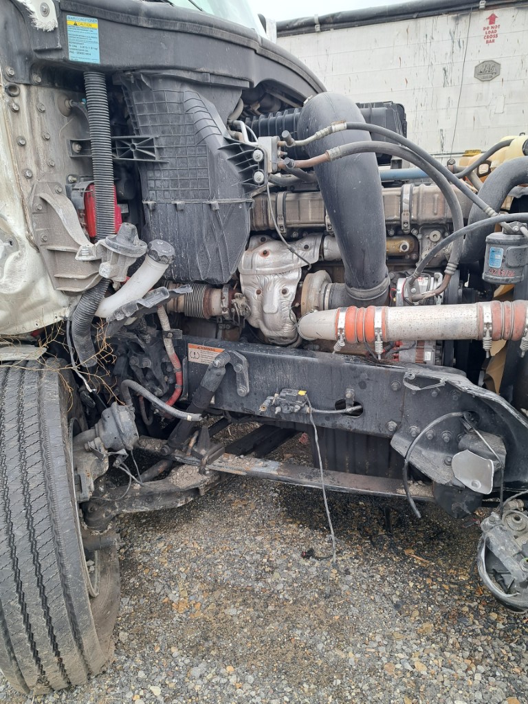 2020 Freightliner Cascadia - Image 9