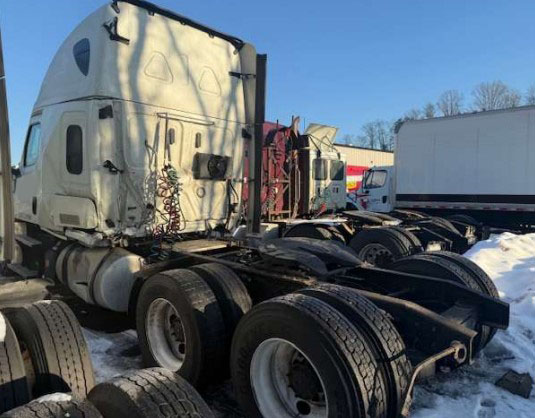 2020 Freightliner New Cascadia - Image 2
