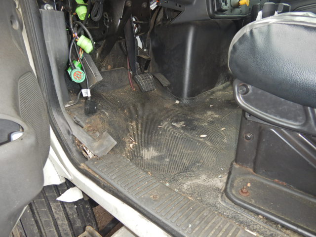 2020 International MV607 Box Truck - Image 20