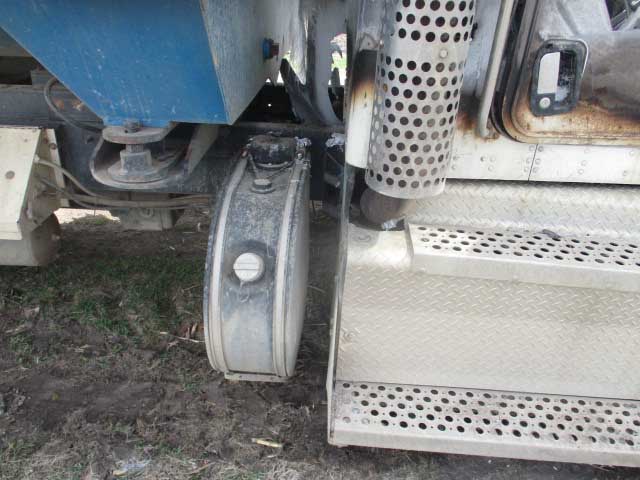 2020 Kenworth T370 - Image 15