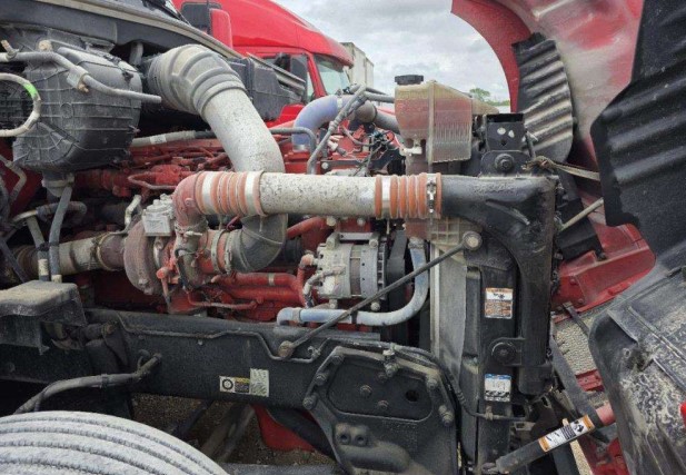 2020 Kenworth T680 - Image 14