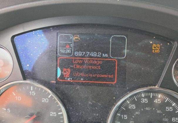 2020 Kenworth T680 - Image 3