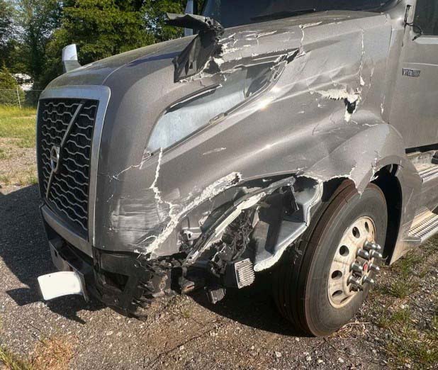 2020 Volvo VNL 860 - Image 13