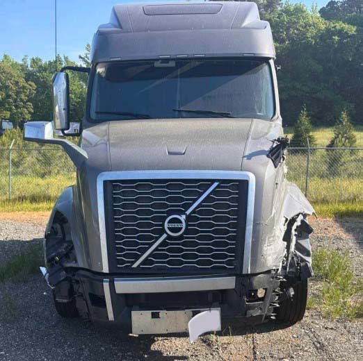 2020 Volvo VNL 860 - Image 3