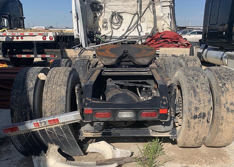 2020 Volvo VNL860 - Image 12