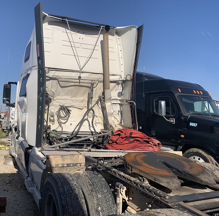 2020 Volvo VNL860 - Image 4