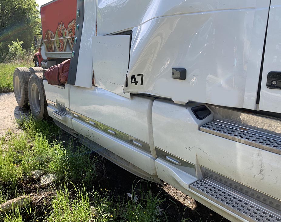 2020 Volvo VNL860 - Image 7