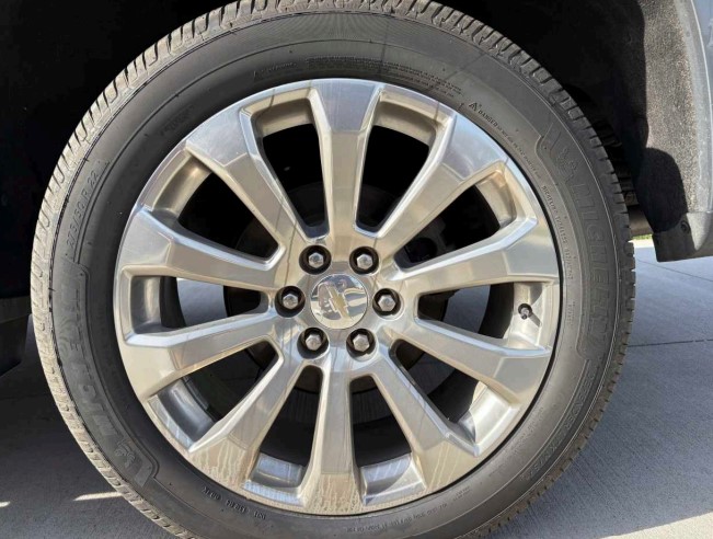 2021 Chevrolet Silverado High Country - Image 14