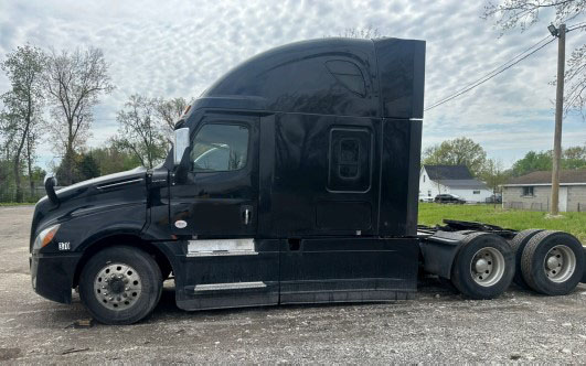 2021 Freightliner Cascadia - Image 2